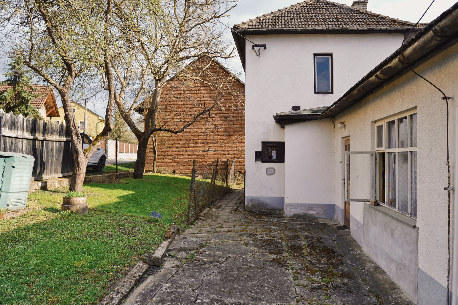Rodinný dům s pozemkem 700 m² ve Vlachovicích,Zlín