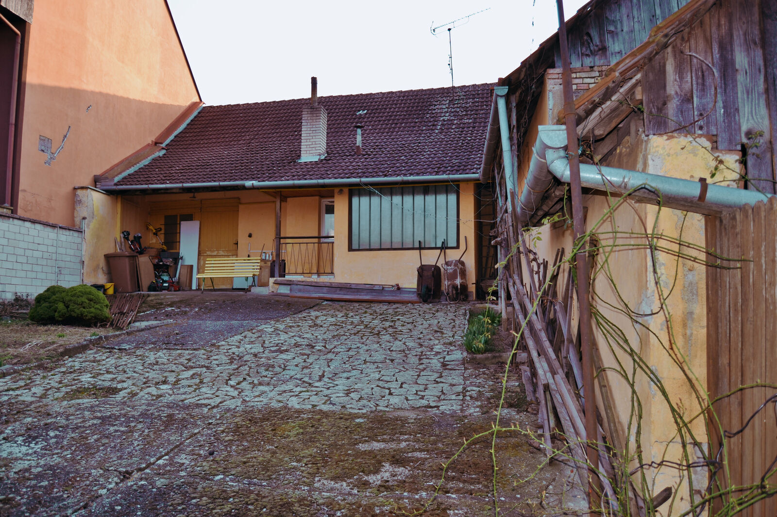 Prodej rodinného domu se zahradou – Hluk, okres Uherské Hradiště