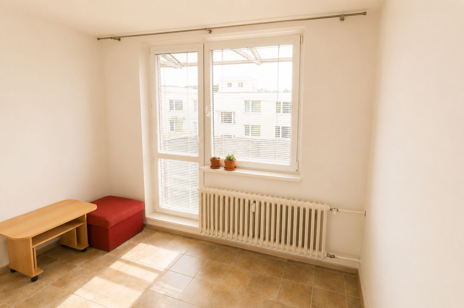 Pronájem nově zrekonstruovaného bytu 1+1, 33 m² s lodžií, ul. Barvířská, Třešť