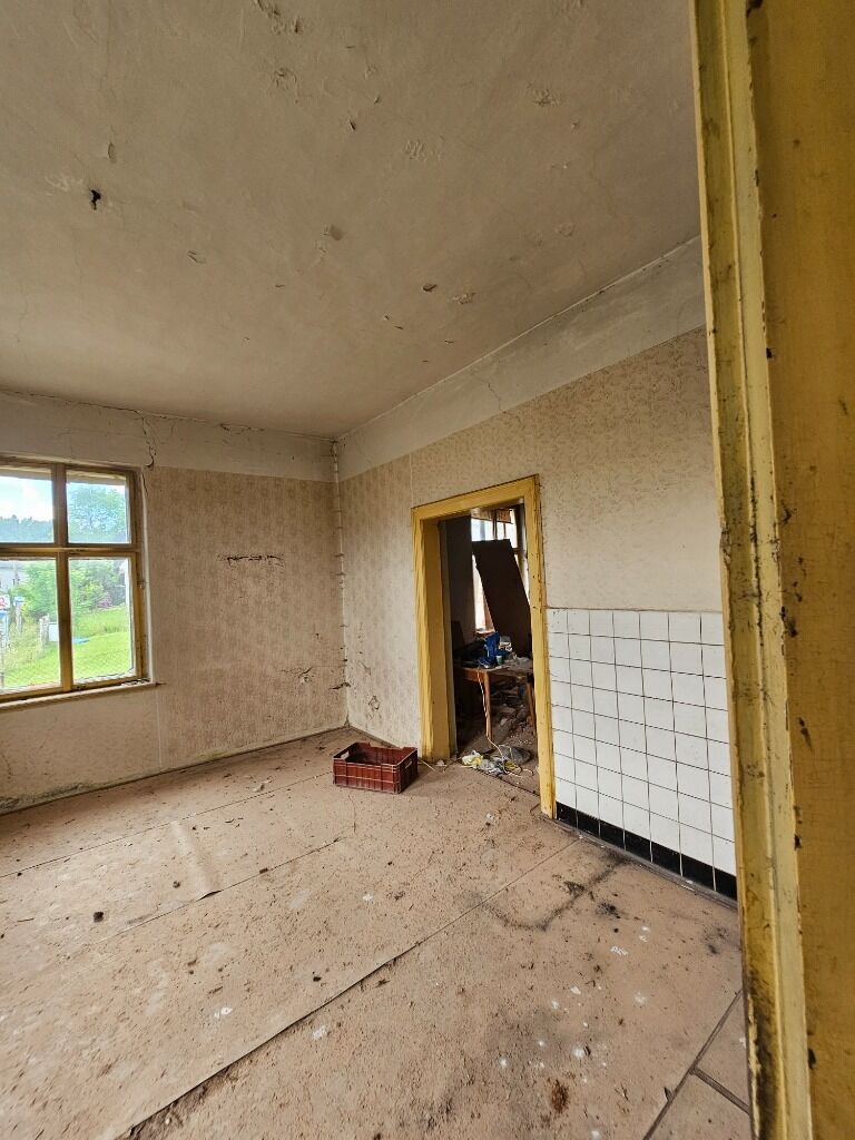 Rodinný dům s potenciálem kompletní rekonstrukce | Zbečník, okres Náchod