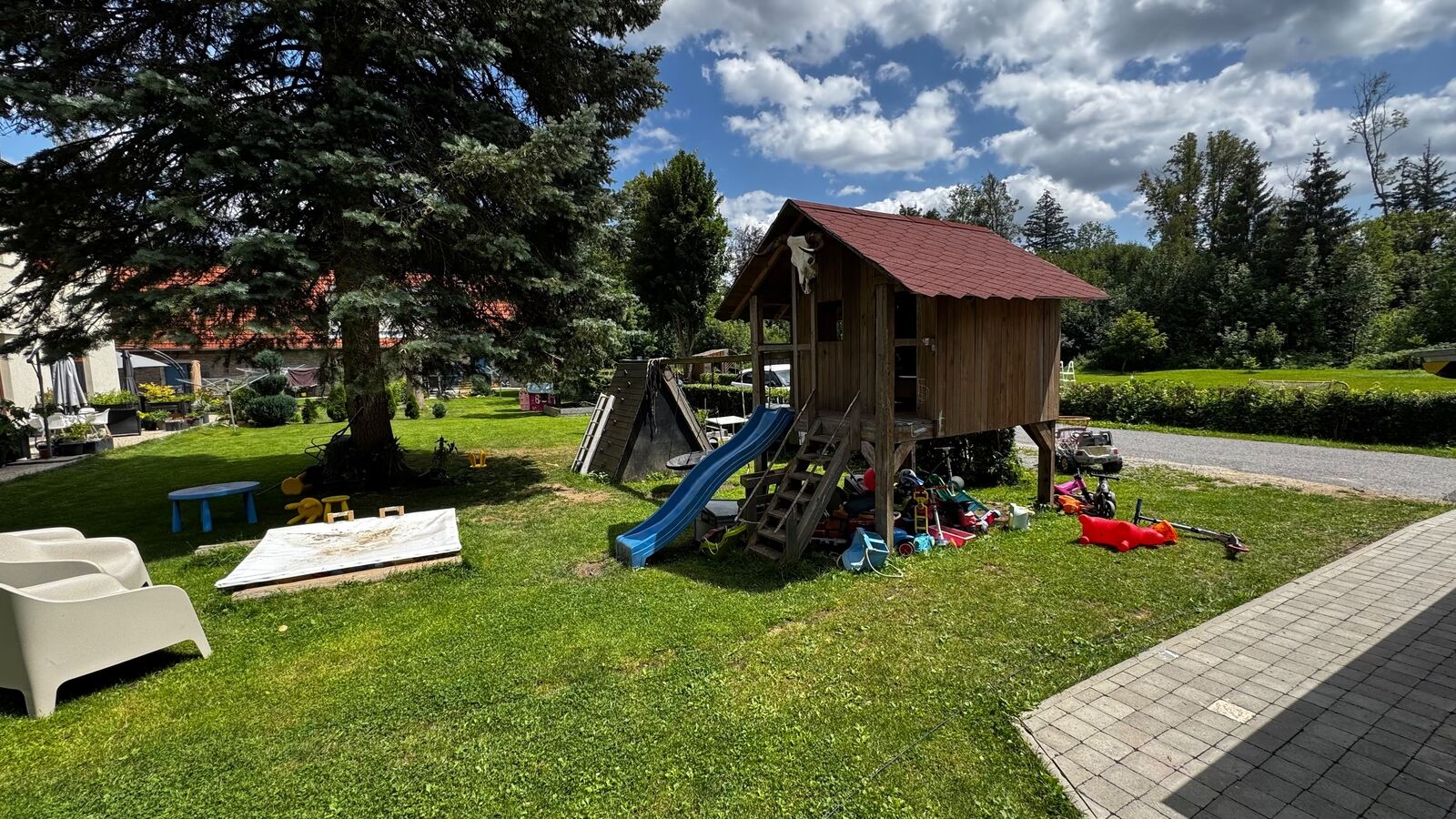 Pronájem nadstandardního mezonetového bytu 3+kk | 108 m² | Henčov u Jihlavy